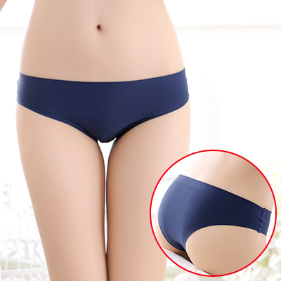 アウターに響かない ストレッチ ハーフバックショーツ NE