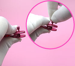 クリップの挟む圧もネジにて調節可能<br>パートナーに合わせて微調整してください