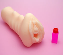 開封してみました。<br>ミニローション付属です。