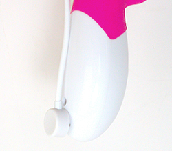 2時間の充電で約1時間の連続動作が可能。