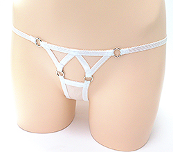 フロントが開いたセクシーなショーツです。