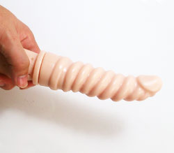 持ち手が付いているので、奥まで届く