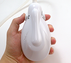 左の電源ＯＮと同時にバキューム！プッシュで吸引停止＋振動！プッシュで電源ＯＦＦ!