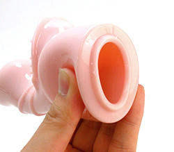 柔らかい材質でべたつかない！