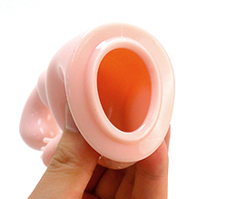 柔らかい材質でべたつかない！