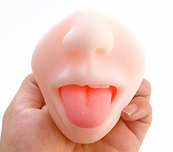 ベロベロうねる長い舌！