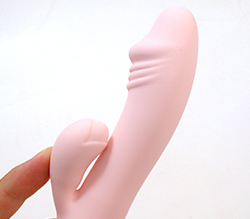 高品質なシリコン製、生活防水仕様となっております。