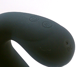 電源を入れて、振動ボタンで7パターンの振動が楽しめます。