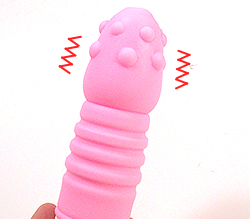 ダブルモーターで強力な二重振動！優しいシリコンボディ！