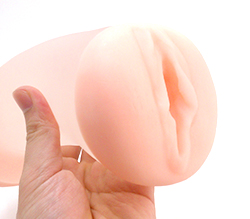 ビラビラがエロいヴァギナ形状の穴です！