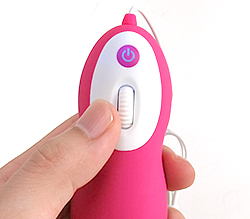 10パターン振動Ｘ無段階調整ダイヤル！