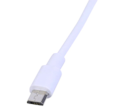 microUSBケーブルです。