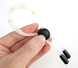 ボタンを押してキュット締め付け！