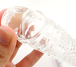 亀頭は程よい硬さいになっています。