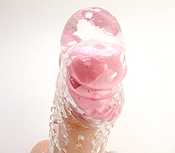 無数の突起が内部を擦り上げます。