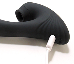本体の充電時間90分で約30～80分の連続使用。
