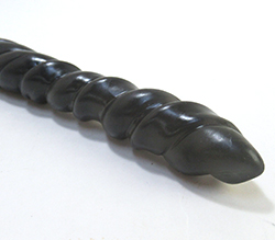 グリグリと捻じ込んで挿入できるドリルタイプ♪