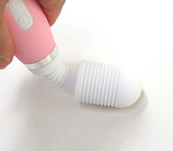 色んな箇所に色んな角度で当てられるピンポイントネック仕様！