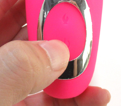 電源長押しでON/OFF<br>押すたびに全12パターンの変化