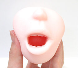 ふにふにの柔らかい感触が初々しい