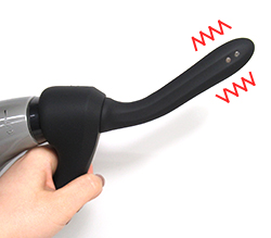 グラインドネックでお好みの向きに調整可能。10パターンの振動が楽しめます♪