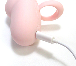 充電時間80分で約150～230分の連続使用。