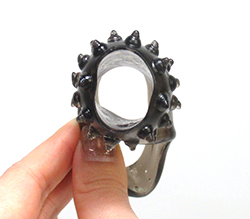 伸び～る素材で簡単装着♪